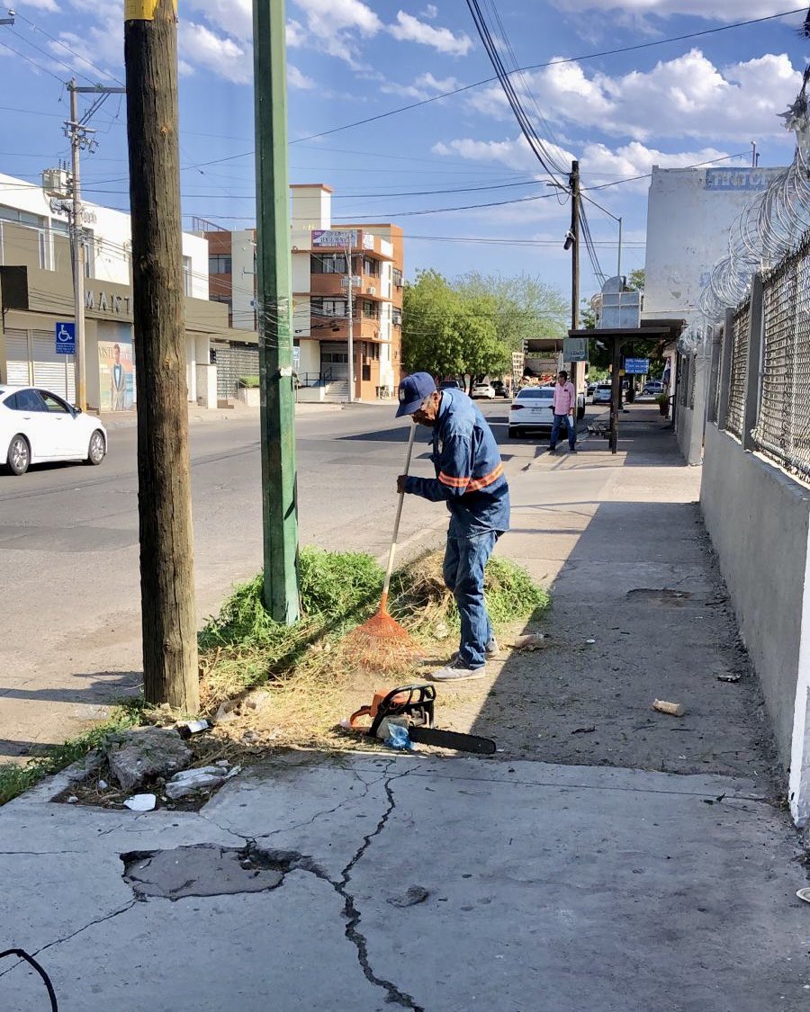 Las calles se ven más bonitas limpias. 🙌🏻

#HermosilloCRECELimpio todos los días