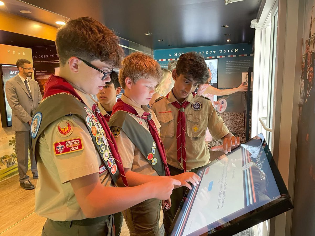 HollySeiboldVA's tweet image. 🇺🇸 The @VARevolution250 Mobile Museum made its stop in Vienna today — the only location in Fairfax County this summer!
We were proud to welcome this incredible exhibit honoring 250 years of American history and Virginia’s vital role in shaping it.
va250.org/mobile-museum/