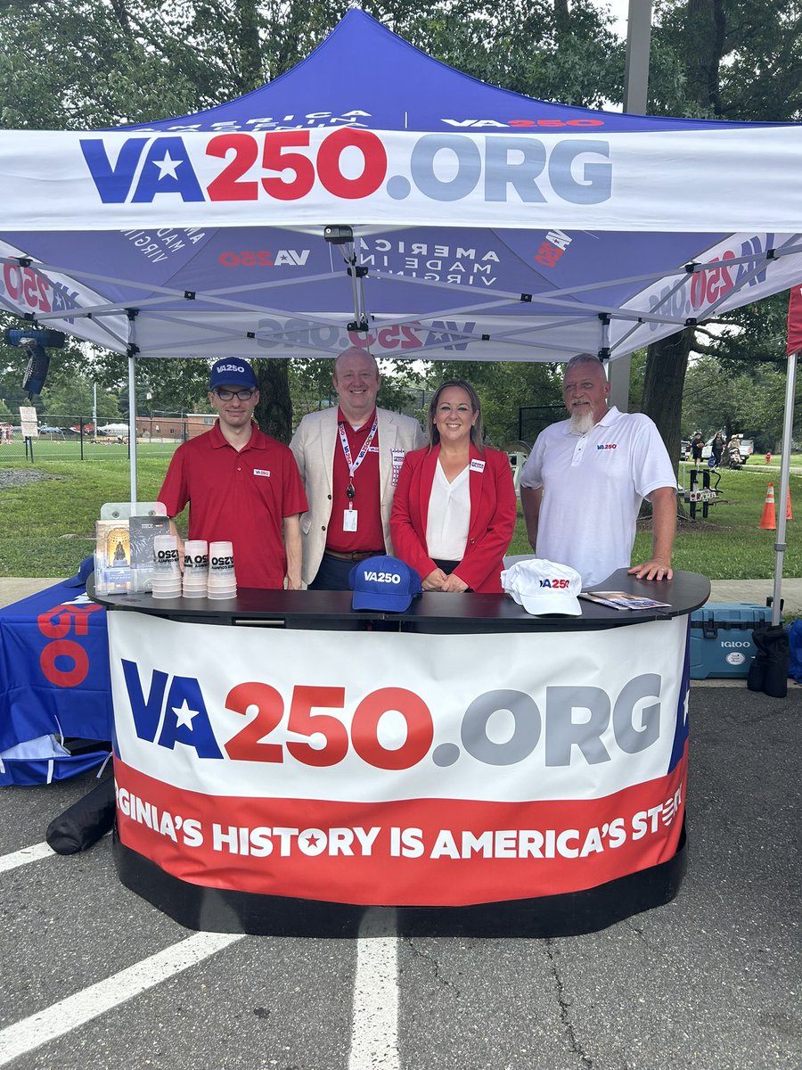 HollySeiboldVA's tweet image. 🇺🇸 The @VARevolution250 Mobile Museum made its stop in Vienna today — the only location in Fairfax County this summer!
We were proud to welcome this incredible exhibit honoring 250 years of American history and Virginia’s vital role in shaping it.
va250.org/mobile-museum/