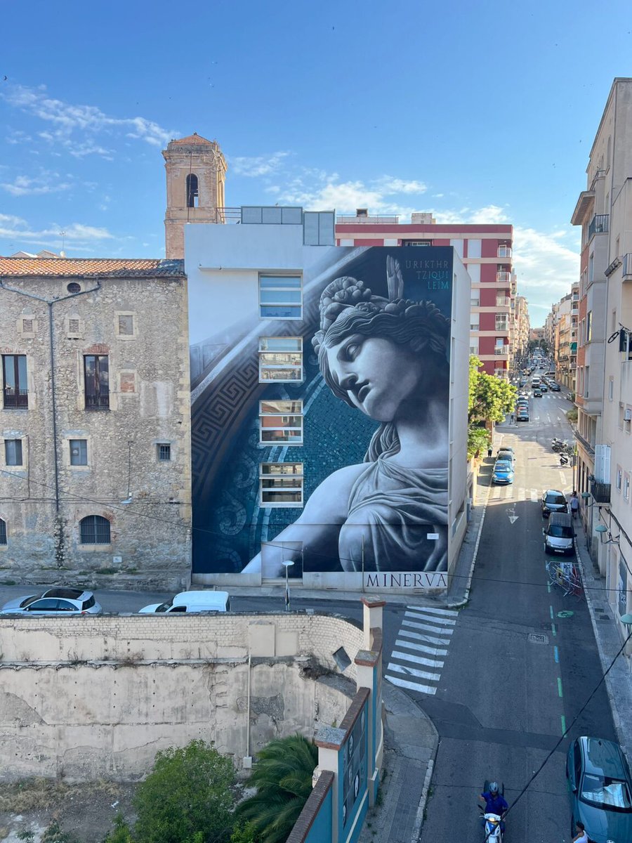 El Barri del Port estrena un mural de grans dimensions dedicat a la deesa Minerva al carrer Caputxins

Més detlalls: tgnbarridelport.blogspot.com/2025/07/el-bar… #tarragona