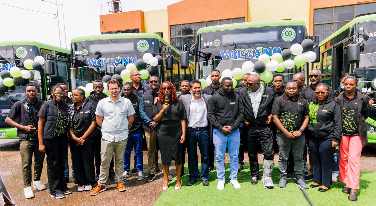 climatecap's tweet image. ⏪ Founder Spotlight Rewind ⏪
Featuring @thingsjitsays & Jonathan Green, co-founders of @BasiGoKenya.
Electrifying public transportation in East Africa, BasiGo is scaling clean, accessible mobility where it matters most. With a Pay-As-You-Drive electric bus model, 64+ e-buses…