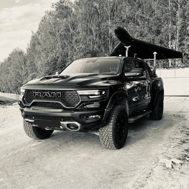 Russia shows off a truck mounted launcher for their Shahed style UAVs.