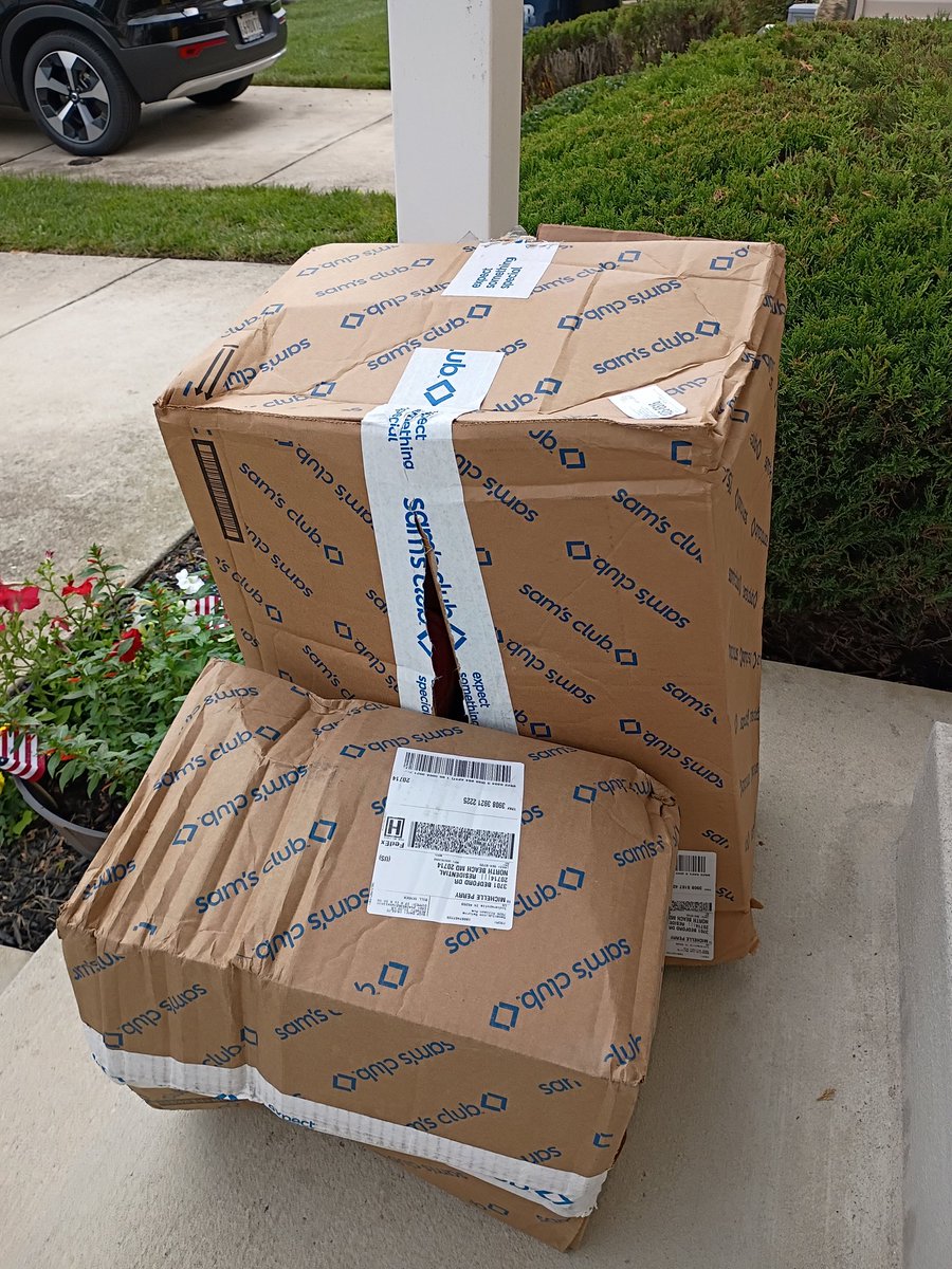 four_pe's tweet photo. #samsclub why does everything arrive this way? https://t.co/vVpRCDNfDk