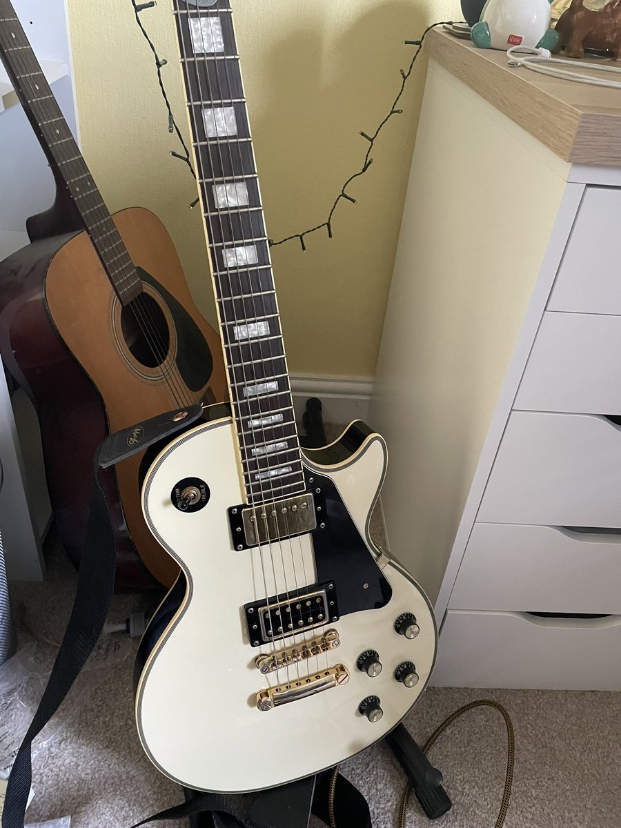 cmacwritescrime's tweet image. My guitar is getting fixed. I’ve borrowed one from a friend, and fallen in love…
Who is going to contribute to my GoFundMe?