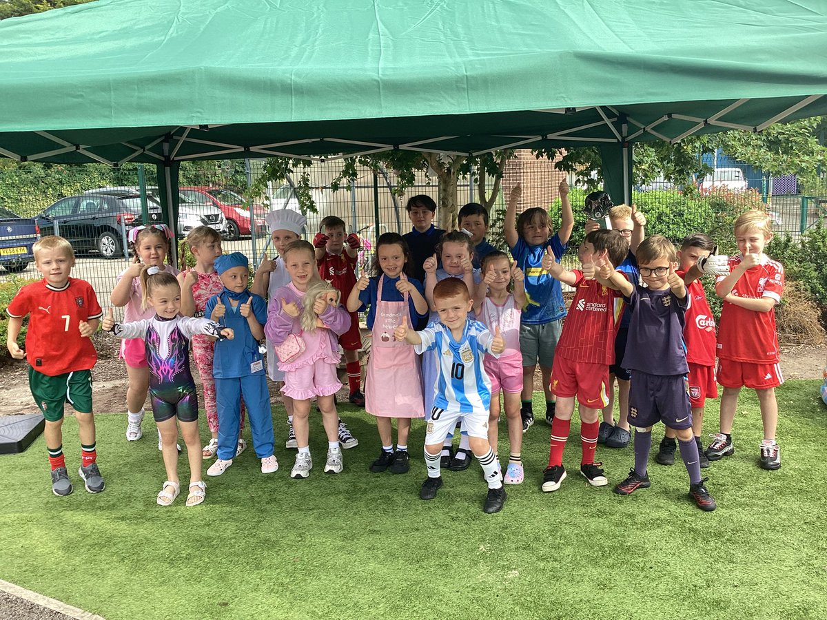 Aspirations Day in Willow Class #HBWillow #HBPSHE #HBaspirations #jobs #bewhatyouwanttobe #whenigrowup