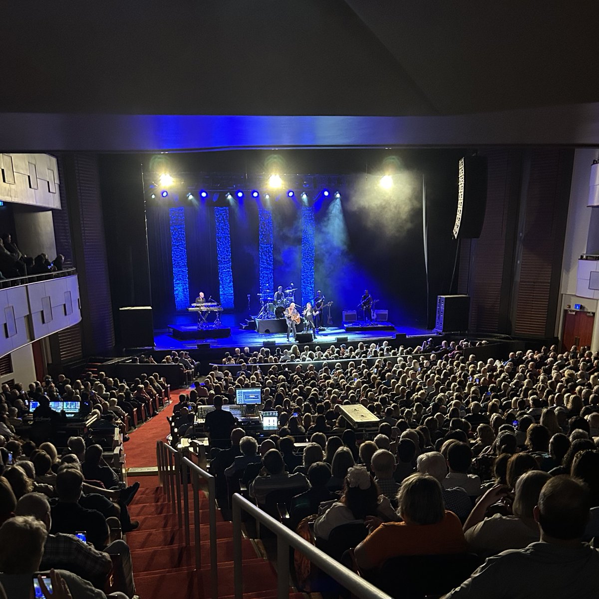 We are hiring a full-time assistant technical director to help make the magic of the performing arts come to life on our stage! Learn more and apply at lied.ku.edu/work-at-the-li….