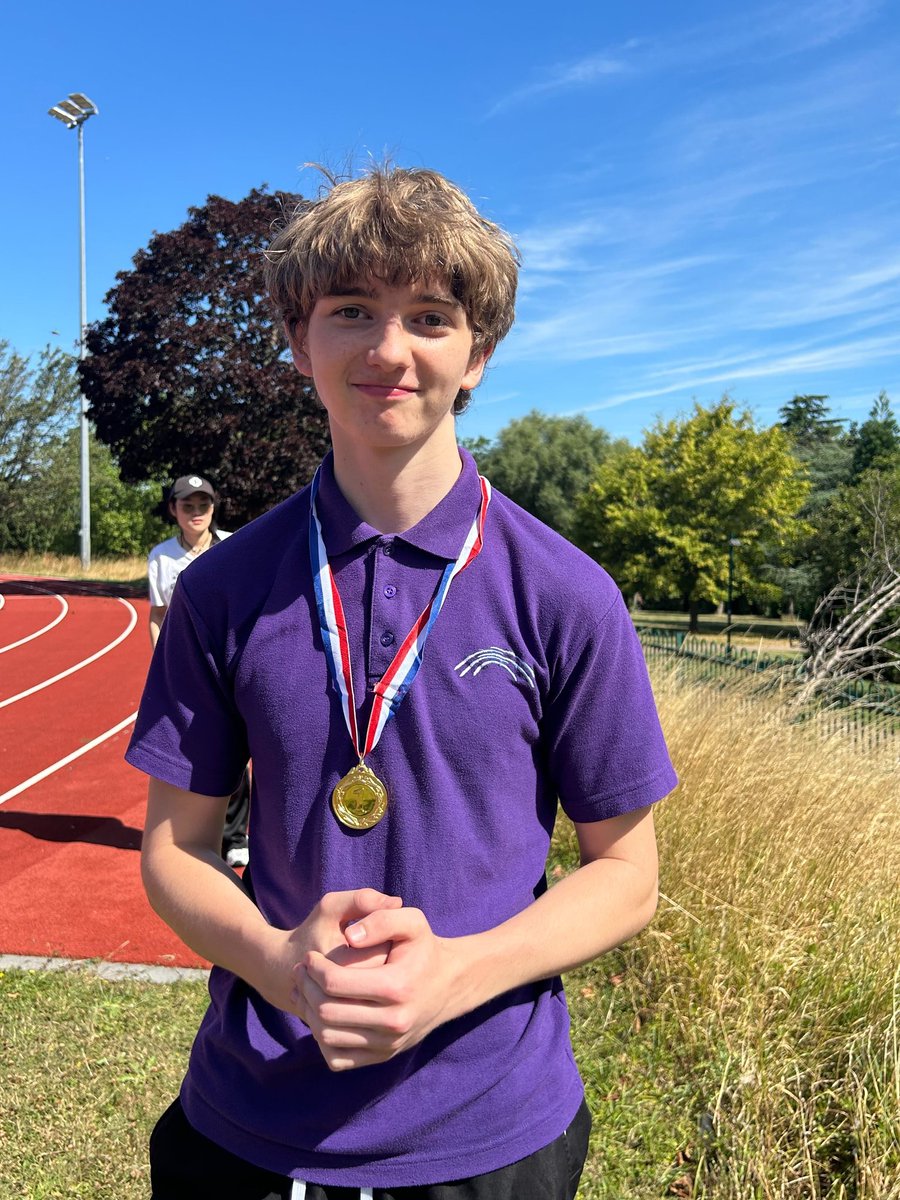 BridgeAcademyE2's tweet image. Today's annual Sports Day was phenomenal, with students participating in a range of track and field events. Well done to all competitors! #SportsDay2025