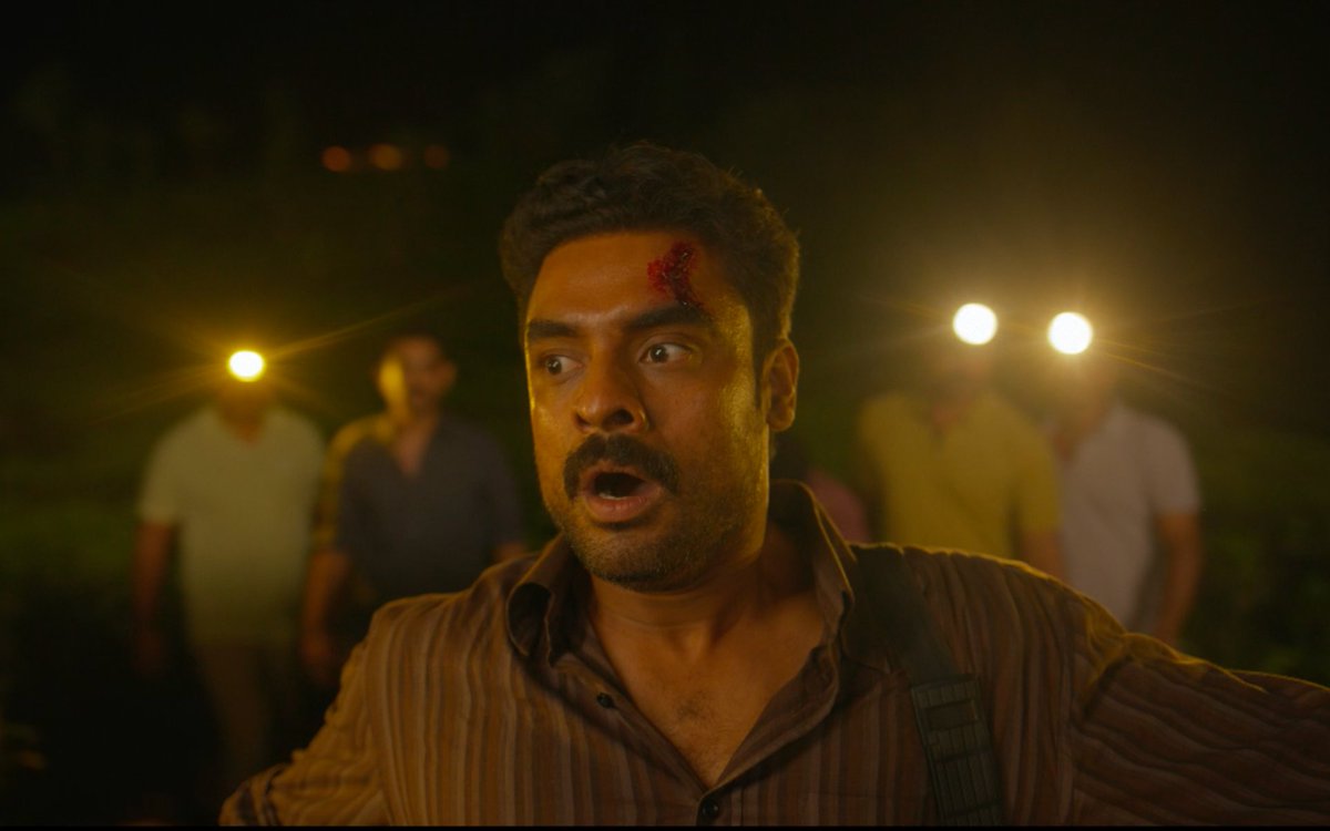Cinemasofanekal's tweet photo. ST - Narivetta 🍿🔥
Basheer Sir Death Scene 🥹🥹
The film stars Tovino Thomas, Suraj Venjaramoodu and Cheran in his Malayalam debut.
#Narivettai Ott Blockbuster Loading......
#Rajvg #Rajmoviereviews #Hosurmovieupdate #tavinothomas #Malayalam https://t.co/fdfJc6OYZv