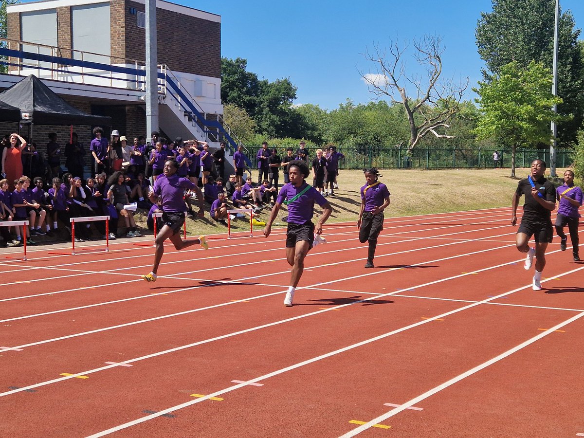 BridgeAcademyE2's tweet image. Today's annual Sports Day was phenomenal, with students participating in a range of track and field events. Well done to all competitors! #SportsDay2025
