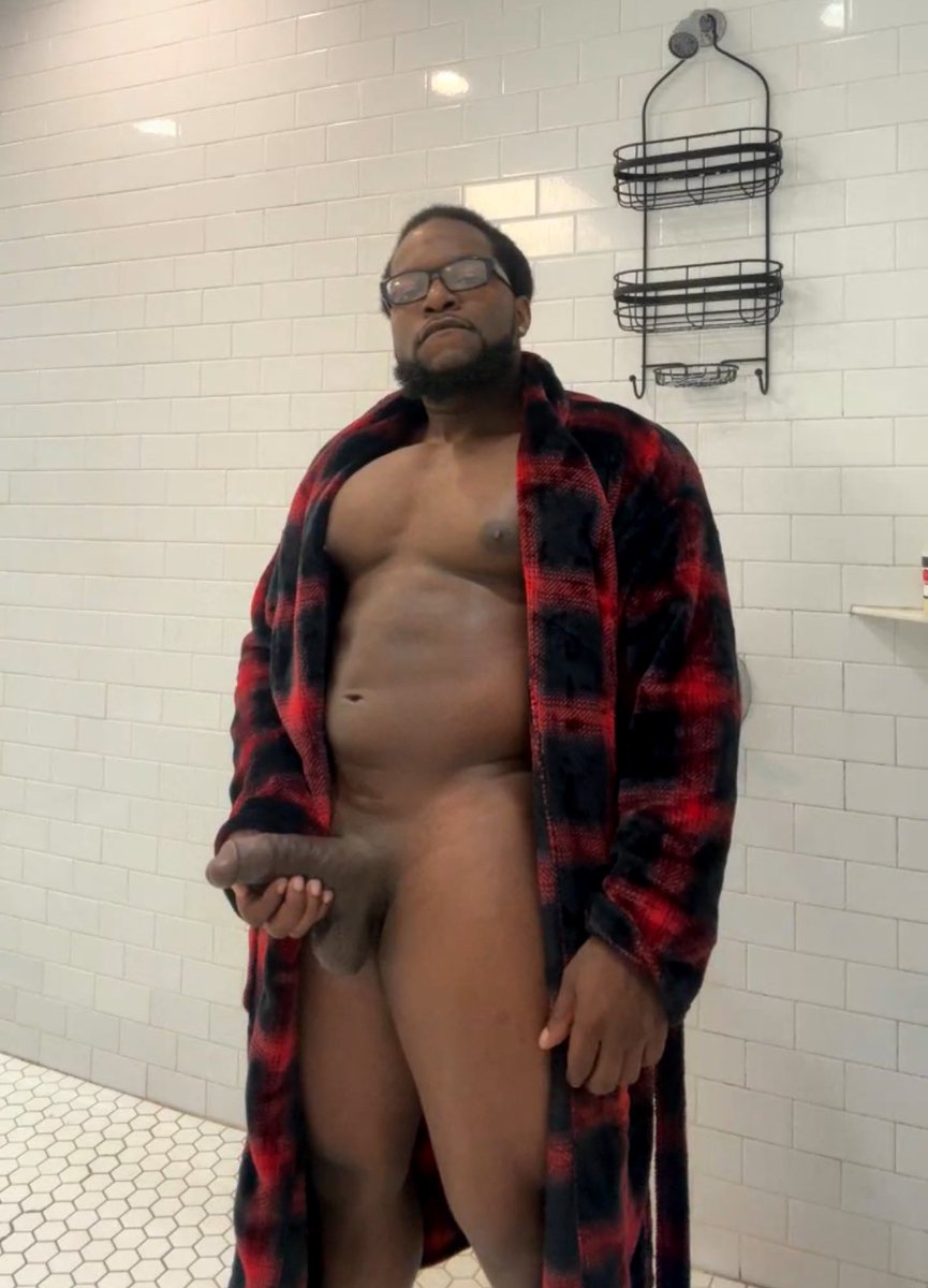 <a href="/MRBIGDXXX/">MRBIGD</a> Ladies am I still too thick?

Fresh out the shower soft imma 🐴🍆😈