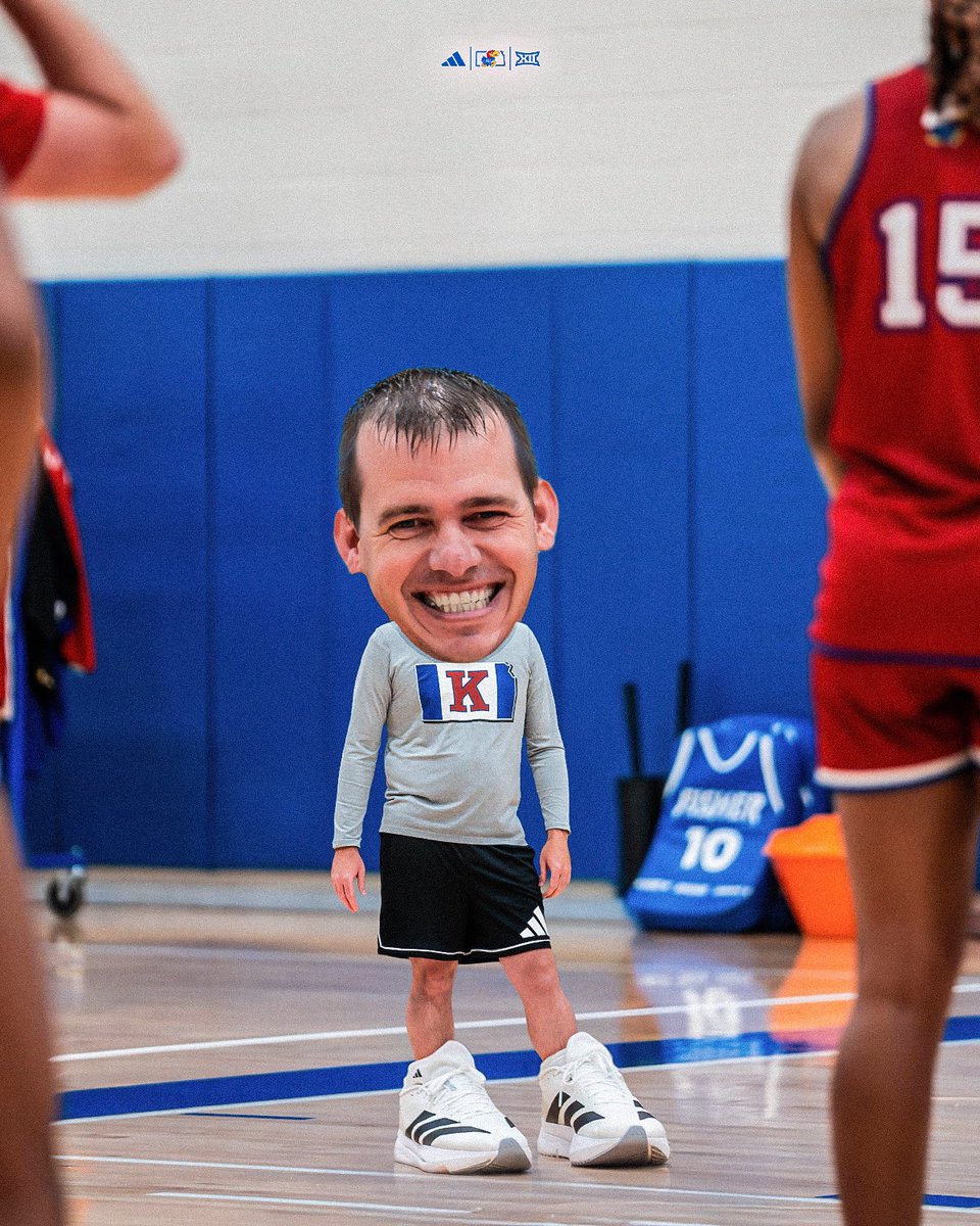 KUWBball's tweet image. You can catch our coaches at a gym near you 😂⬇️
📍 Las Vegas, NV
📍 Louisville, KY
📍 Hamilton, OH
📍 Westfield, IN