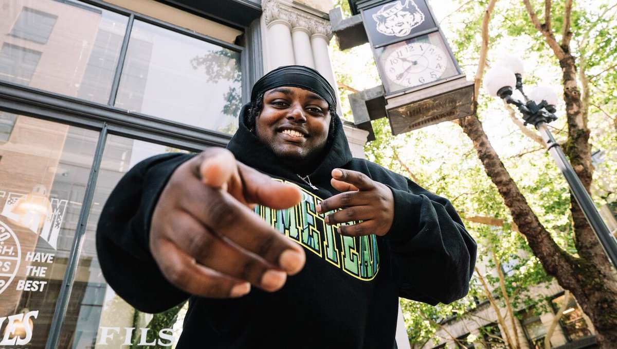 TheHypeMagazine's tweet image. New post (Yonny’s Anthem “City in Motion” Powers Seattle’s Global Spotlight) has been published on The Hype Magazine - thehypemagazine.com/2025/07/10/yon…