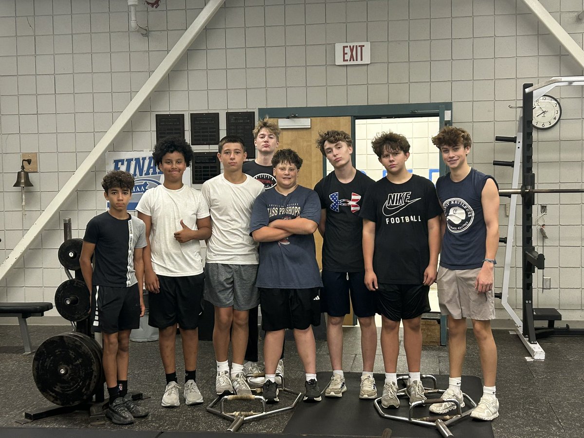 10+ plus participants throughout this morning in the weight room
Nine rising 8th graders. No upperclassmen…..
A reminder that the weight room is open to all MMHS students. If you don’t have a strength program or plan, we can help you out.
38 days until the season starts for all.
