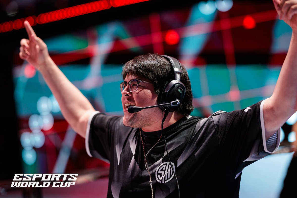 "The three most legendary letters in Apex history - TSM"