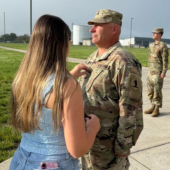 Missouri_NG's tweet image. 🎉 1107th AG Promotions 🎉
Congrats to our recently promoted Soldiers:
🪖 CW5 Shane Luke – Promoted & named Group safety officer
🪖 SSG Arthur Krupa – B Co. petroleum section leader
🪖 SPC Keith – Recognized for continued excellence in B Co.
#MoGuard #MilitaryExcellence