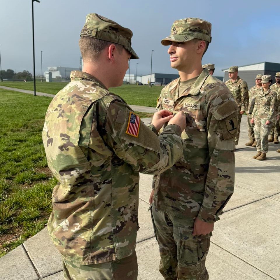 Missouri_NG's tweet image. 🎉 1107th AG Promotions 🎉
Congrats to our recently promoted Soldiers:
🪖 CW5 Shane Luke – Promoted & named Group safety officer
🪖 SSG Arthur Krupa – B Co. petroleum section leader
🪖 SPC Keith – Recognized for continued excellence in B Co.
#MoGuard #MilitaryExcellence