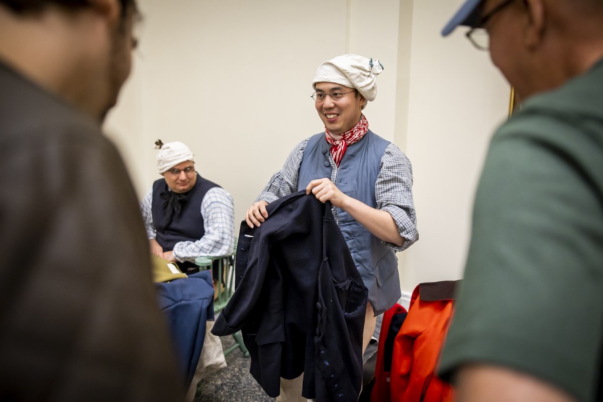 AmRevMuseum's tweet image. This weekend at the Museum, meet living historian Daniel Sieh to explore the lives of Asians in the U.S. in the 18th century as part of our Meet the Revolution series.
July 12 and Aug. 30: bit.ly/3ykGTXv