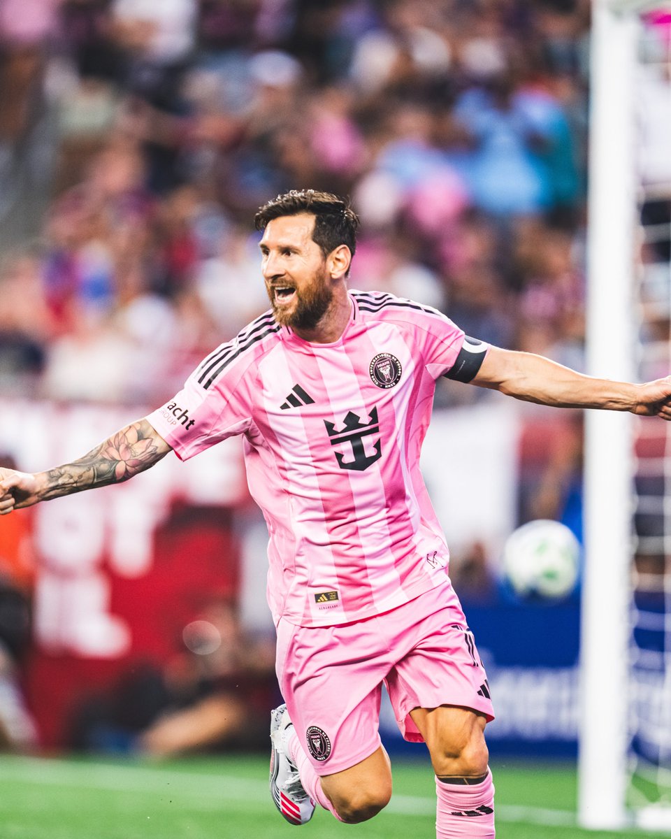 InterMiamiCF's tweet image. ➕3️⃣ on the road 🤝 Back at home this weekend. Secure your tickets: intermiamicf.co/TwitterNSH0712