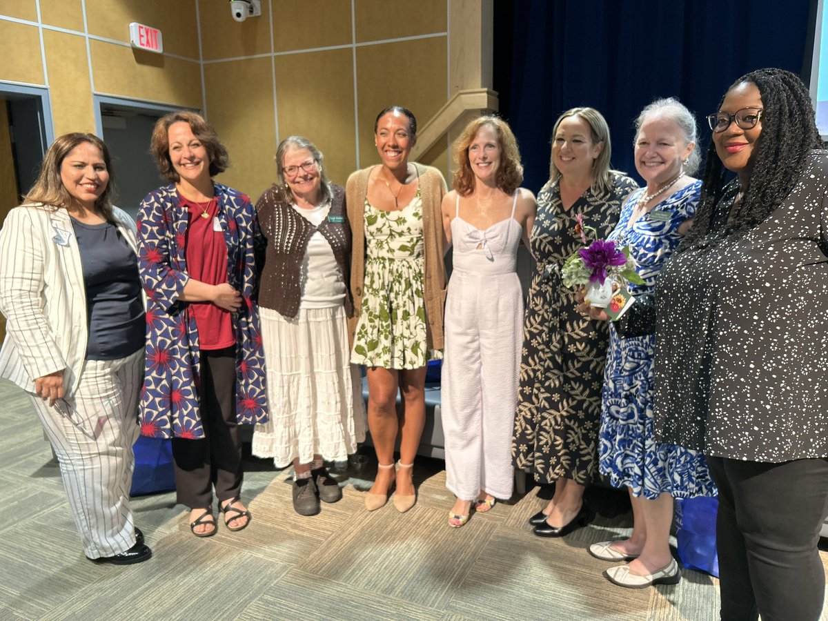 HollySeiboldVA's tweet image. Last night’s Empowering Women panel, held in celebration of the 19th Amendment, was a powerful reminder of how far we’ve come—and how far we still must go.
Grateful to stand alongside so many bold voices for equity, leadership, and change.
