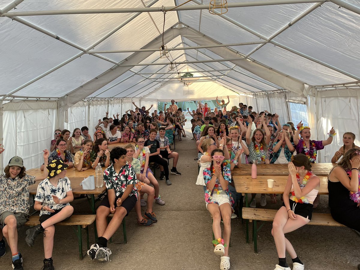 Wales Camp Class of 2025!! <a href="/UckfieldCollege/">Uckfield College</a> #UCWales25 🏴󠁧󠁢󠁷󠁬󠁳󠁿