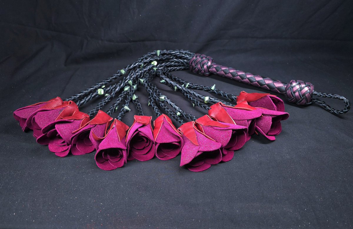FirebirdLeather's tweet image. Rose flogger. The full dozen. Available in the Private Collextion dropping this Saturday for mailing list subscribers only.
