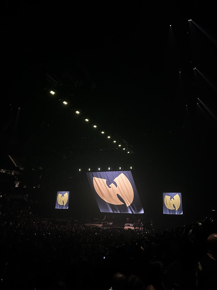 _meaniebobeanie's tweet photo. WU-TANG FOREVER 😆👐🏽🖤💛 @sizmind @2goldenarms @WuTangClan https://t.co/kCfIKdcdGU