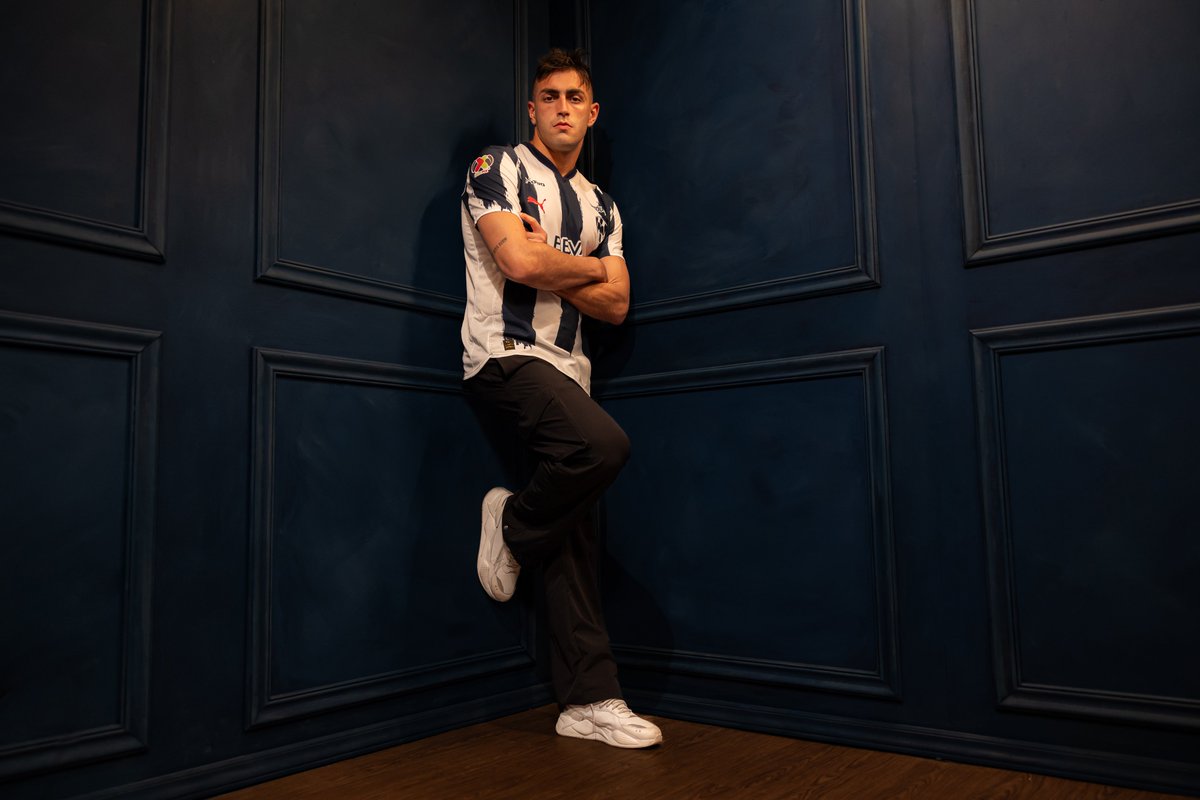 Rayados (@rayados) on Twitter photo 🇺🇾 <a href="/MeleSantiago25/">Santiago Mele</a>, este escudo te respalda y toda nuestra gente te alienta.🔥
¡Vamos por todo el Monterrey y su gente!👊🏼🔵⚪ 🇺🇾 <a href="/MeleSantiago25/">Santiago Mele</a>, este escudo te respalda y toda nuestra gente te alienta.🔥
¡Vamos por todo el Monterrey y su gente!👊🏼🔵⚪