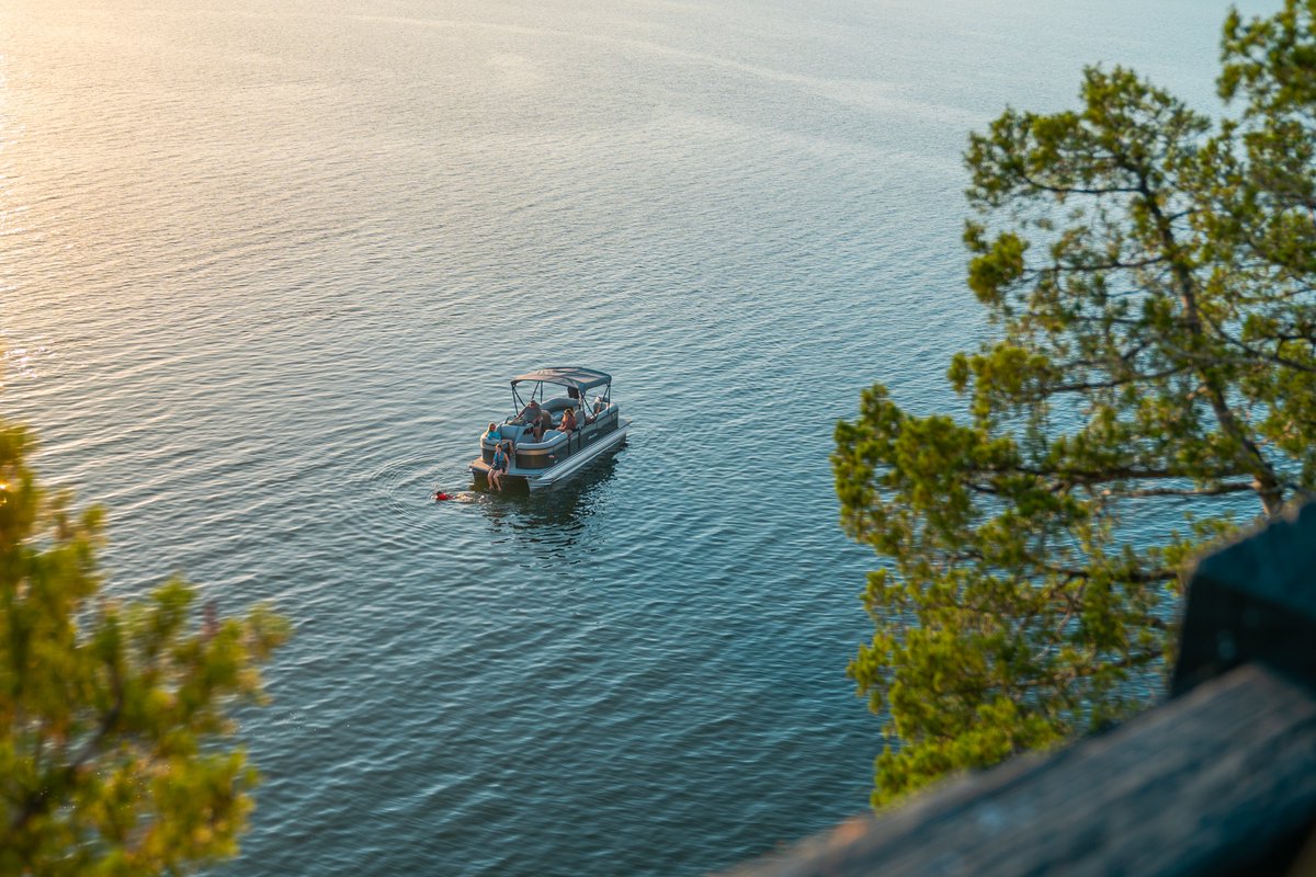 Visit Missouri (@visitmo) on Twitter photo When anchored on Mark Twain Lake, I’m in no rush for the day to end. ☀️🌊 From quiet coves to open-water joyrides, Missouri is even better on a boat.
🛥️ Cruise through more boating destinations: bit.ly/4eBu9Aw
— Mo #ThatsMyMO
🏷️ @MoStateParks, <a href="/MDC_online/">MO Conservation</a> When anchored on Mark Twain Lake, I’m in no rush for the day to end. ☀️🌊 From quiet coves to open-water joyrides, Missouri is even better on a boat.
🛥️ Cruise through more boating destinations: bit.ly/4eBu9Aw
— Mo #ThatsMyMO
🏷️ @MoStateParks, <a href="/MDC_online/">MO Conservation</a>