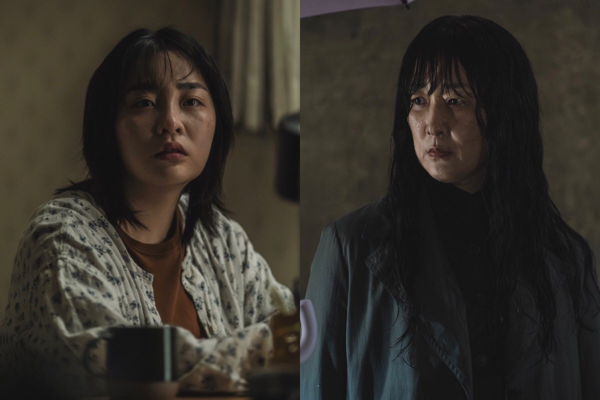 TOPSPINKA's tweet image. เรื่องราวของคนที่อยู่ระหว่างความเป็นกับความตาย
ทำให้เราสงสัยคาดเดาอยู่ครึ่งเรื่อง หลังเฉลยแล้วช่วงเล่าเรื่องราวมีแอบน่าเบื่อแต่ก็อยากรู้
#KimMinHa #KimSunHoa #ParkHyukKwon #KimKiHae #BaeSeongWoo #LightShop
#KimSeoKyung #ShinHyeJi #KimDaeMyeung #GoYounJung #ParkJeongMin #JuJiHoon