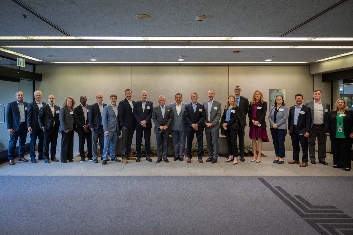 RHCJO's tweet image. His Majesty King Abdullah II, during a visit to the California Public Employees’ Retirement System (CalPERS) headquarters in the US, highlighted investment opportunities in #Jordan and the potential for collaboration with major #US investors
Details:
rhc.jo/g/39817