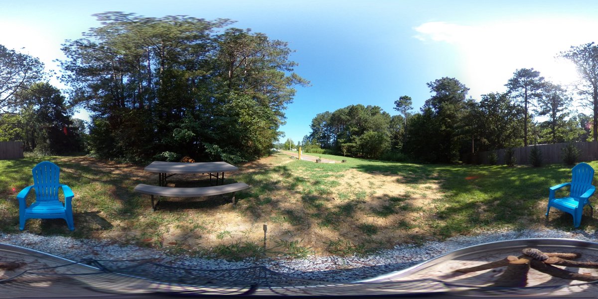 tiny HOUSE CAMPGROUND tweet media