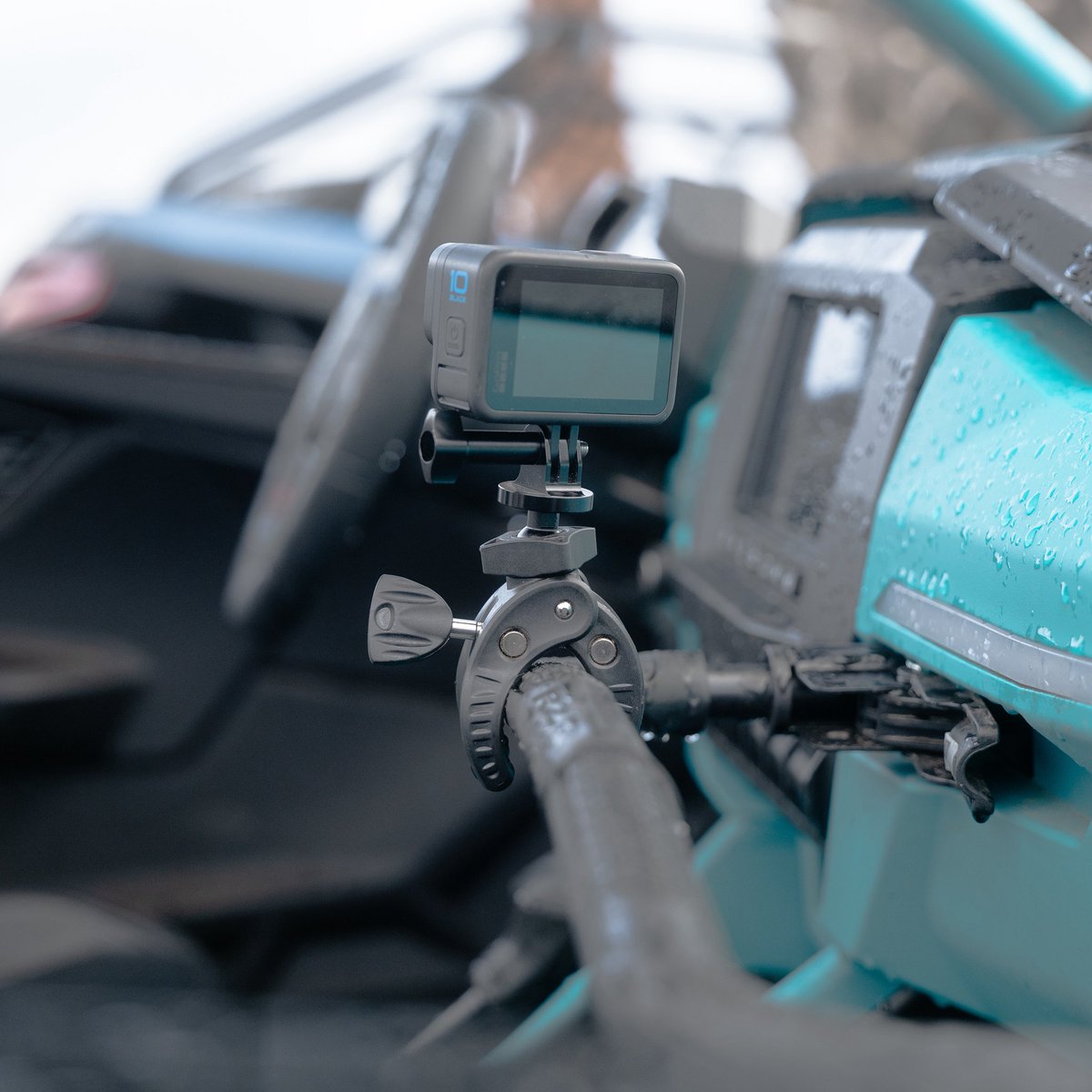 Capture every adventure with the Action Camera Claw Mount! 🚀 Perfect for roll cages or handlebars—easily grips up to 2 inches and offers 360° rotation. Get yours now and elevate your footage! 🎥🔥 #ActionCamera #ClawMount #AdventureGear #GoProAccessories #ExploreMore #mobarmor