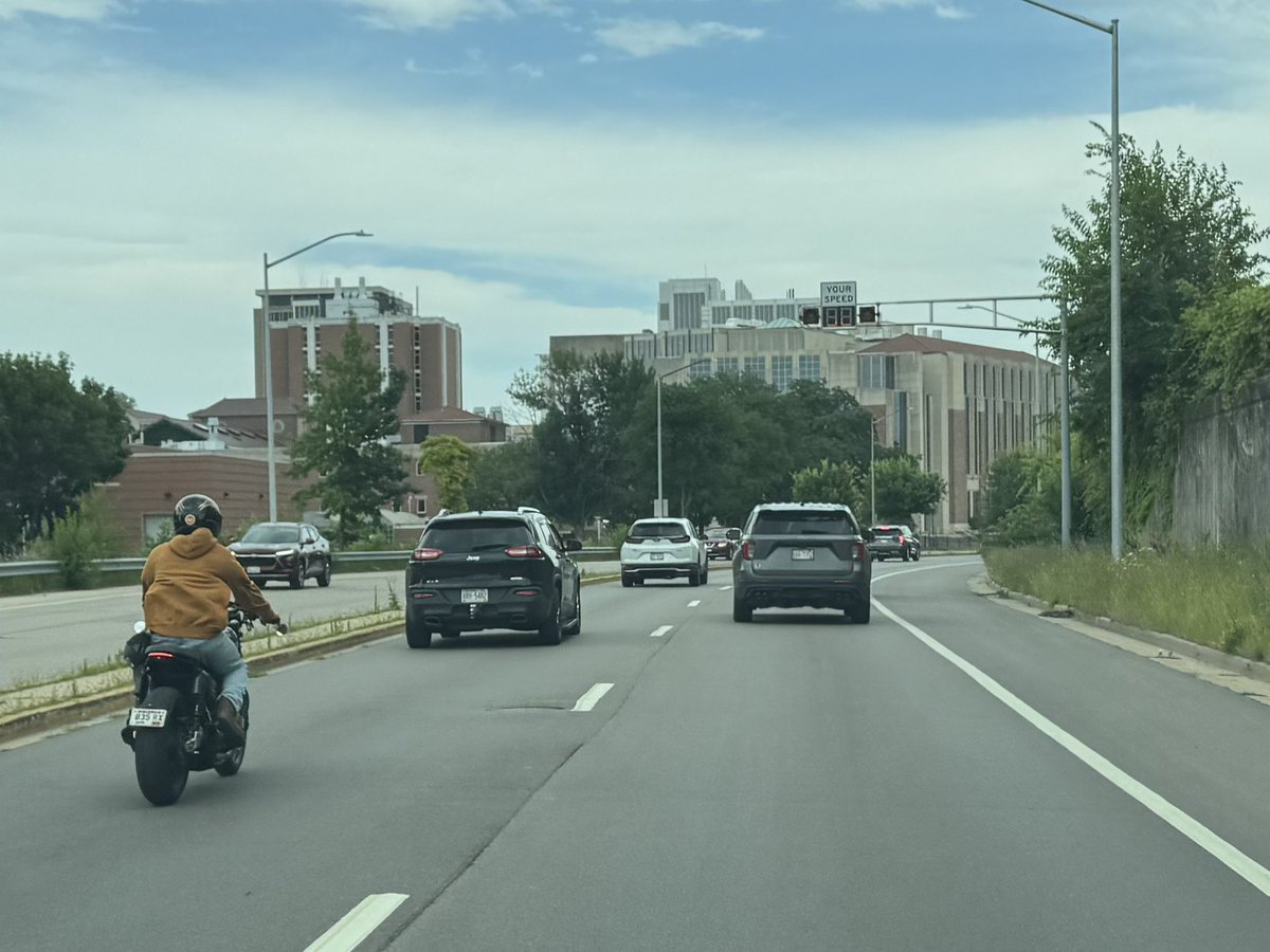 UWMadisonPolice's tweet image. Speed checks on Campus Drive this week… and today’s “high score” was 64 mph. In a 35 mph zone. Yikes.
Our streets are not racetracks. For your safety (and everyone else’s), take the pedal off the metal and keep it within the limit.
Let’s all get where we’re going — safely.