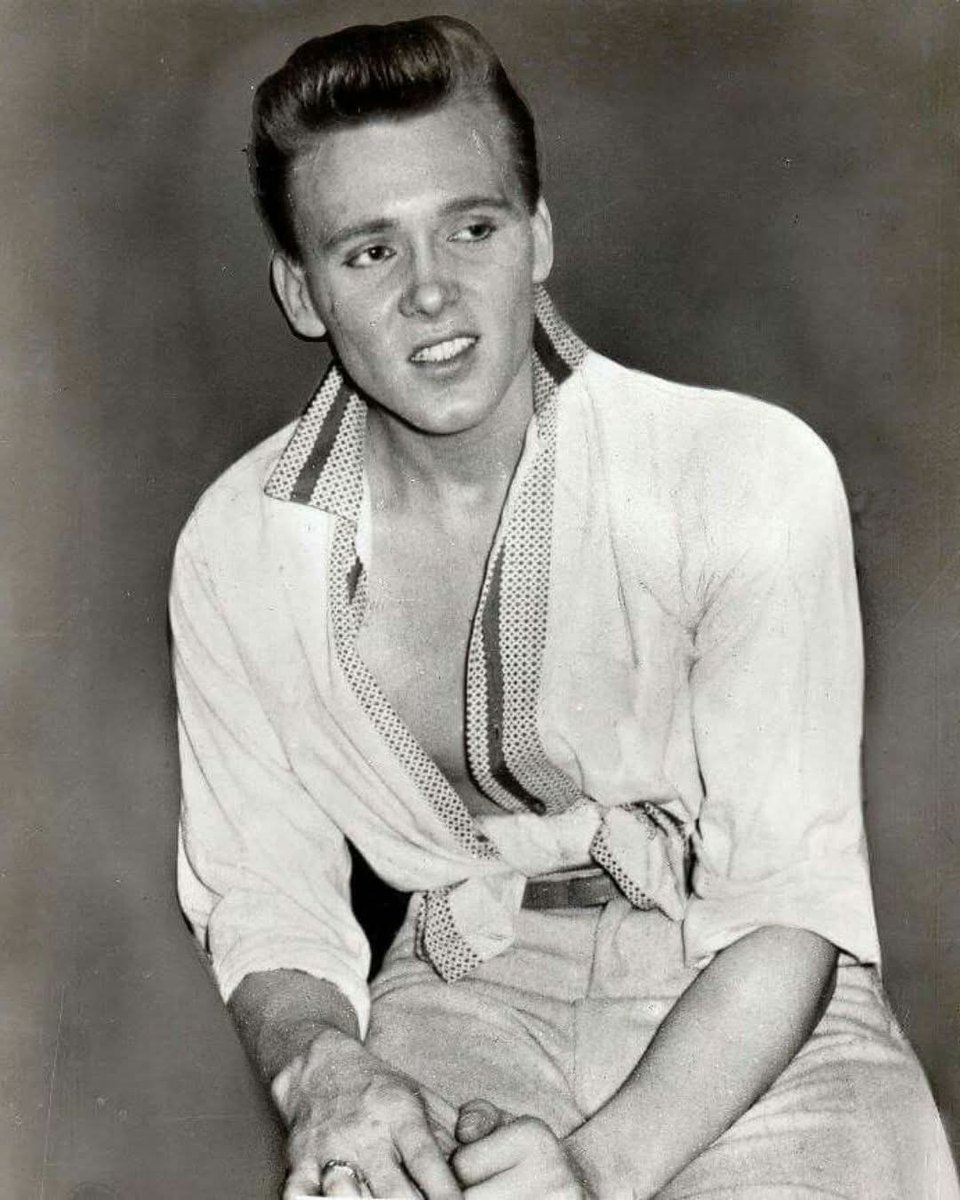 Paul690's tweet photo. Billy fury https://t.co/sGFAbwkI1A