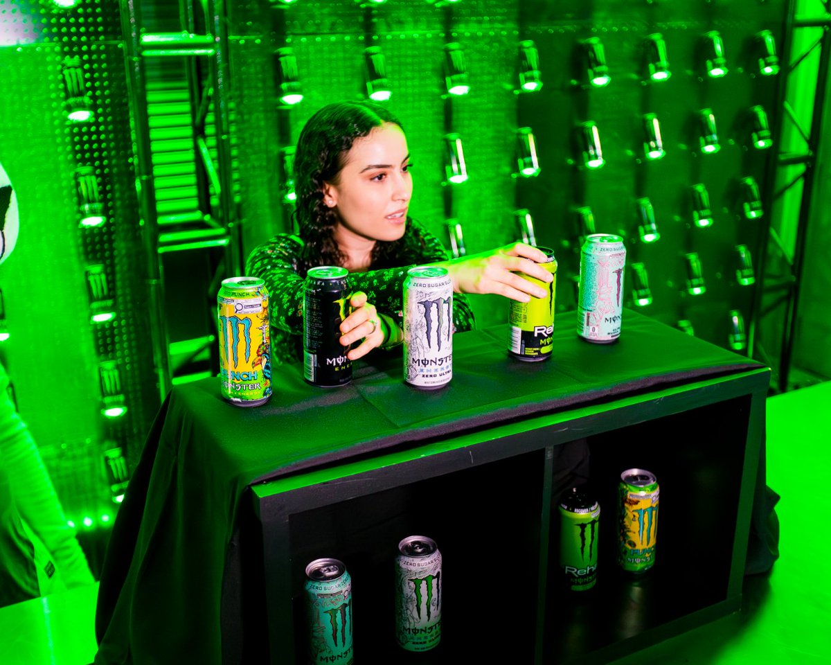 Monster Gaming (@monstergaming) on Twitter photo Dealer's choice. Dealer's choice.