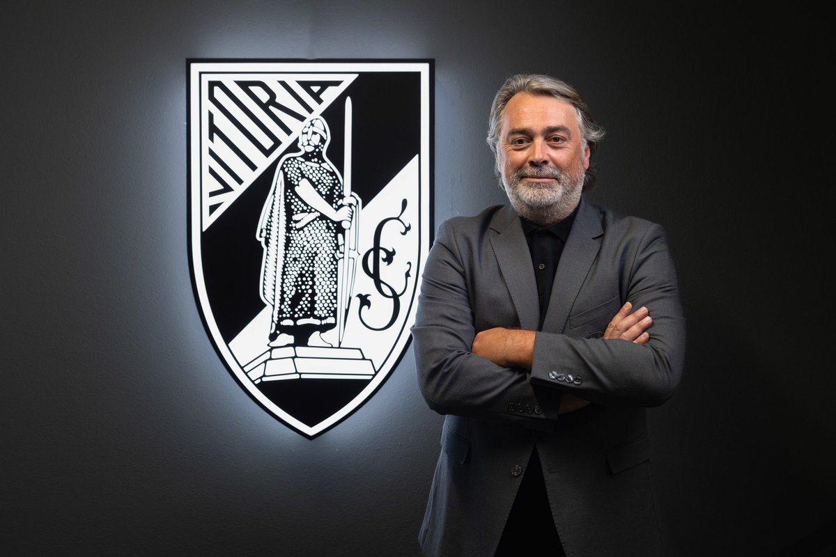 AVitoriaSempre's tweet image. 🔘 Óscar Martins é o OLA do Vitória SC
👉 Óscar Martins será responsável por ouvir os sócios e adeptos, mediar sugestões e preocupações, acompanhar as deslocações, colaborar com os serviços de segurança e contribuir ativamente para a melhoria da experiência dos sócios
