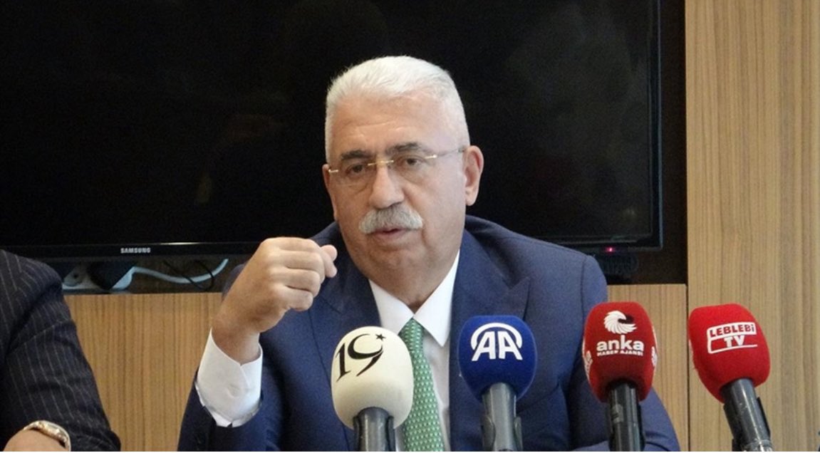 Çorum’u önemli bir İmalat Merkezı haline getirmeyi hedefliyoruz. Sıvı ve katı yakıt tesisi kuracağız ve ülkemizin yurt dışı bağımlılığını ortadan kaldıracağız. 

Çorum 2.OSB’den yer talep ettik. 

Yatırım 2,3 milyar dolar
1600 kişiye istihdam
1975 dekarlık alan

<a href="/AhlatciHolding/">Ahlatcı Holding</a>