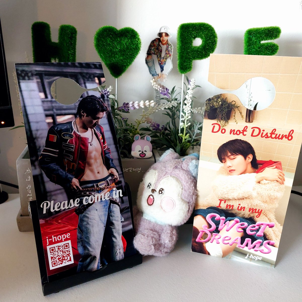 Mona Lisa Jung (@whalien_kosmos) on Twitter photo D-3 Freebies in cooperation with <a href="/Emylee4111/">Emylee41 ๐๐จ ๐ ๐๐ก๐ก๐๐ฃ ๐๐ฉ ๐ฏ</a> <a href="/CaprinaSummers/">Caprina is ๐๐ถ๐น๐น๐ถ๐ป* ๐๐ ๐ฏ</a>
<a href="/kithicdames/">Kith is ๐ฆ๐พ๐๐๐พ๐' ๐พ๐ ๐๐พ๐๐</a> <a href="/jhopehungary/">j-hope Hungary ๐ญ๐บ</a>
<a href="/sprezecee/">Mica โญ๏ธHobipalooza next</a> <a href="/Mariell55005823/">Maar ๐ค HOBIPALOOZA!! Killin โ It</a>
are ready for everyone ๐
HOBIPALOOZA IS COMING
HOBIPALOOZA BERLIN IN 3 DAYS
#HobipaloozaBerlinLoading_D3
#HOBIPALOOZA2025 #JHOPE D-3 Freebies in cooperation with <a href="/Emylee4111/">Emylee41 ๐๐จ ๐ ๐๐ก๐ก๐๐ฃ ๐๐ฉ ๐ฏ</a> <a href="/CaprinaSummers/">Caprina is ๐๐ถ๐น๐น๐ถ๐ป* ๐๐ ๐ฏ</a>
<a href="/kithicdames/">Kith is ๐ฆ๐พ๐๐๐พ๐' ๐พ๐ ๐๐พ๐๐</a> <a href="/jhopehungary/">j-hope Hungary ๐ญ๐บ</a>
<a href="/sprezecee/">Mica โญ๏ธHobipalooza next</a> <a href="/Mariell55005823/">Maar ๐ค HOBIPALOOZA!! Killin โ It</a>
are ready for everyone ๐
HOBIPALOOZA IS COMING
HOBIPALOOZA BERLIN IN 3 DAYS
#HobipaloozaBerlinLoading_D3
#HOBIPALOOZA2025 #JHOPE