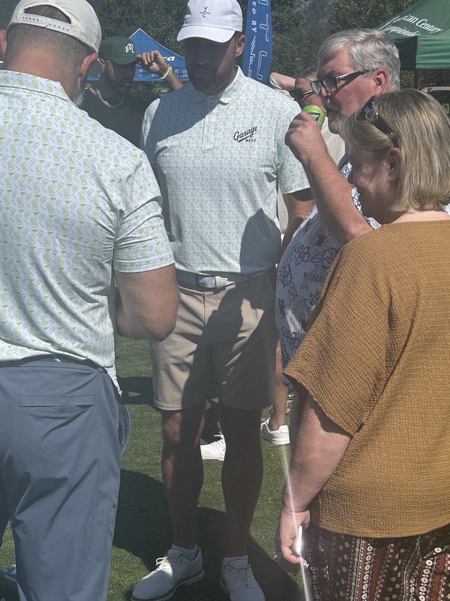Slimmed down Travis Kelce arriving in Lake Tahoe