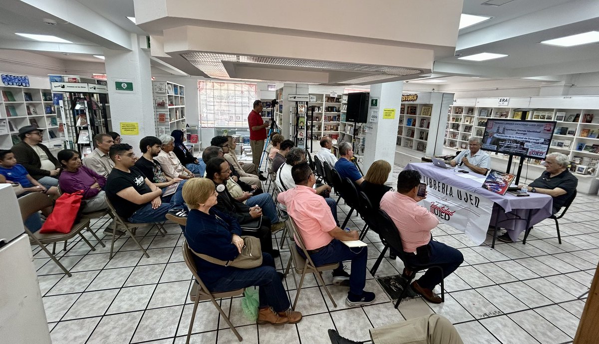 #UJEDInforma Con la charla “Fundación de la ciudad de Durango”, impartida por el cronista vitalicio Javier Guerrero, dio inicio el "Verano Librería #IdentidadUJED", que ofrecerá diversas actividades para destacar a figuras que han dejado huella en la historia de nuestro estado.