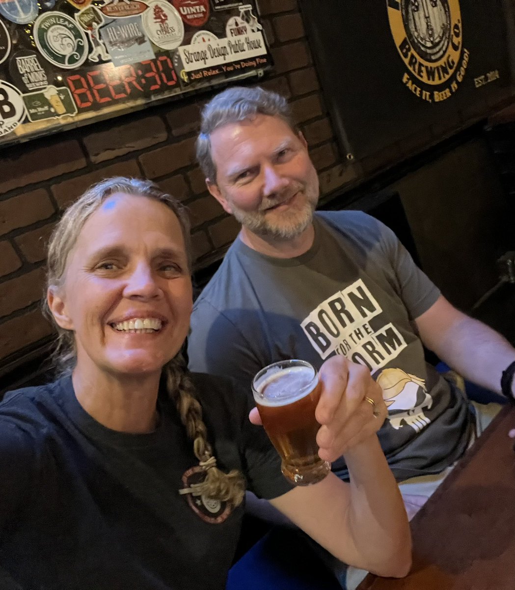 MrsBrass13's tweet image. Happiness is mid day dates with my @Brass_Cubes at our favorite brewery! @PareidoliaBrew