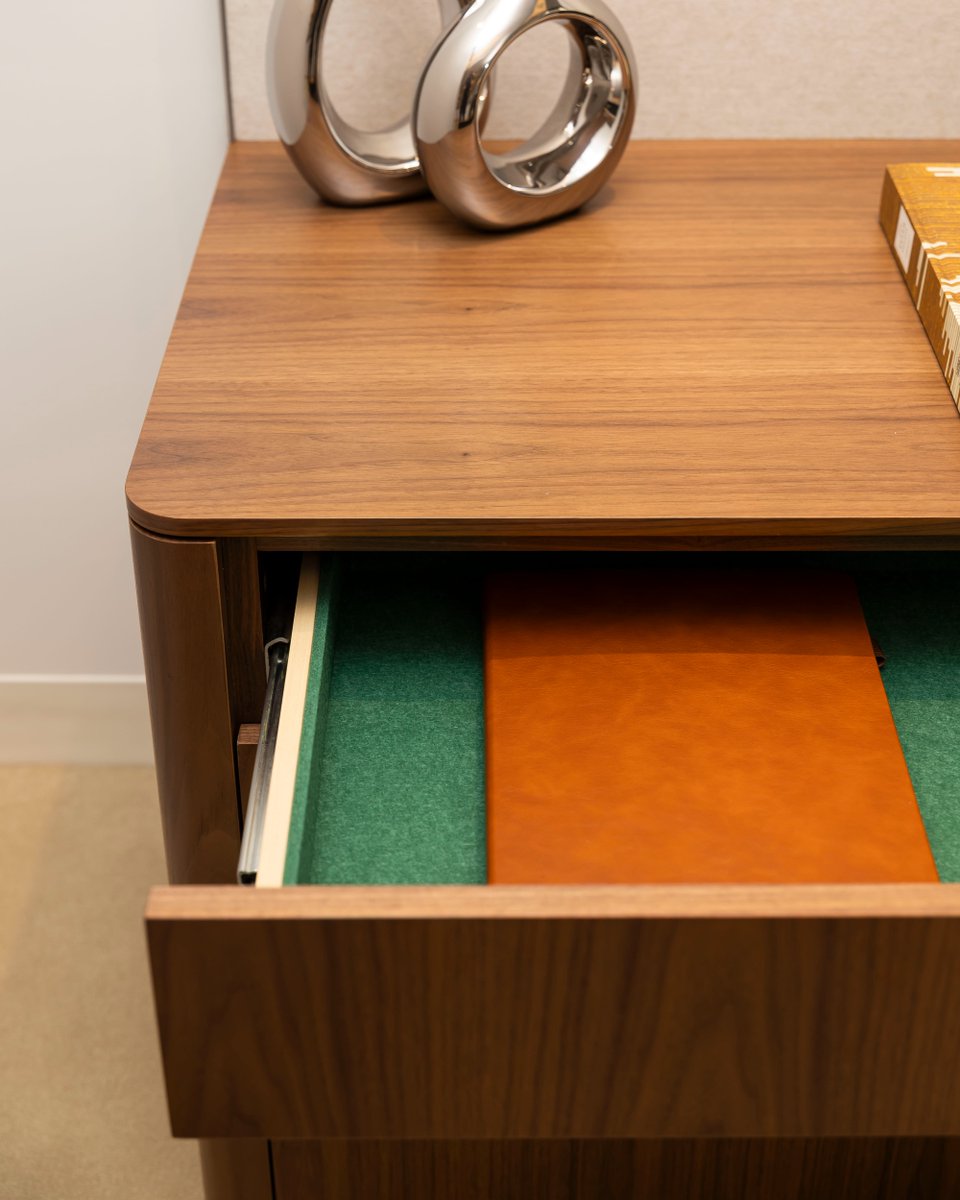 With hybrid work on the rise and private offices trending smaller, Identity Collection is designed to deliver maximum functionality and flexibility within a compact footprint.

An intelligent design for the way workspaces are changing. 
hubs.li/Q03wK__S0