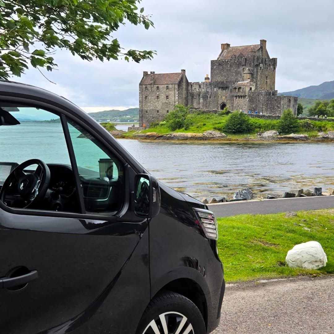 StAShuttle's tweet image. Last week we had the pleasure of taking a group to the iconic Eilean Donan Castle.
#privatetour #highlands #scottishcastles