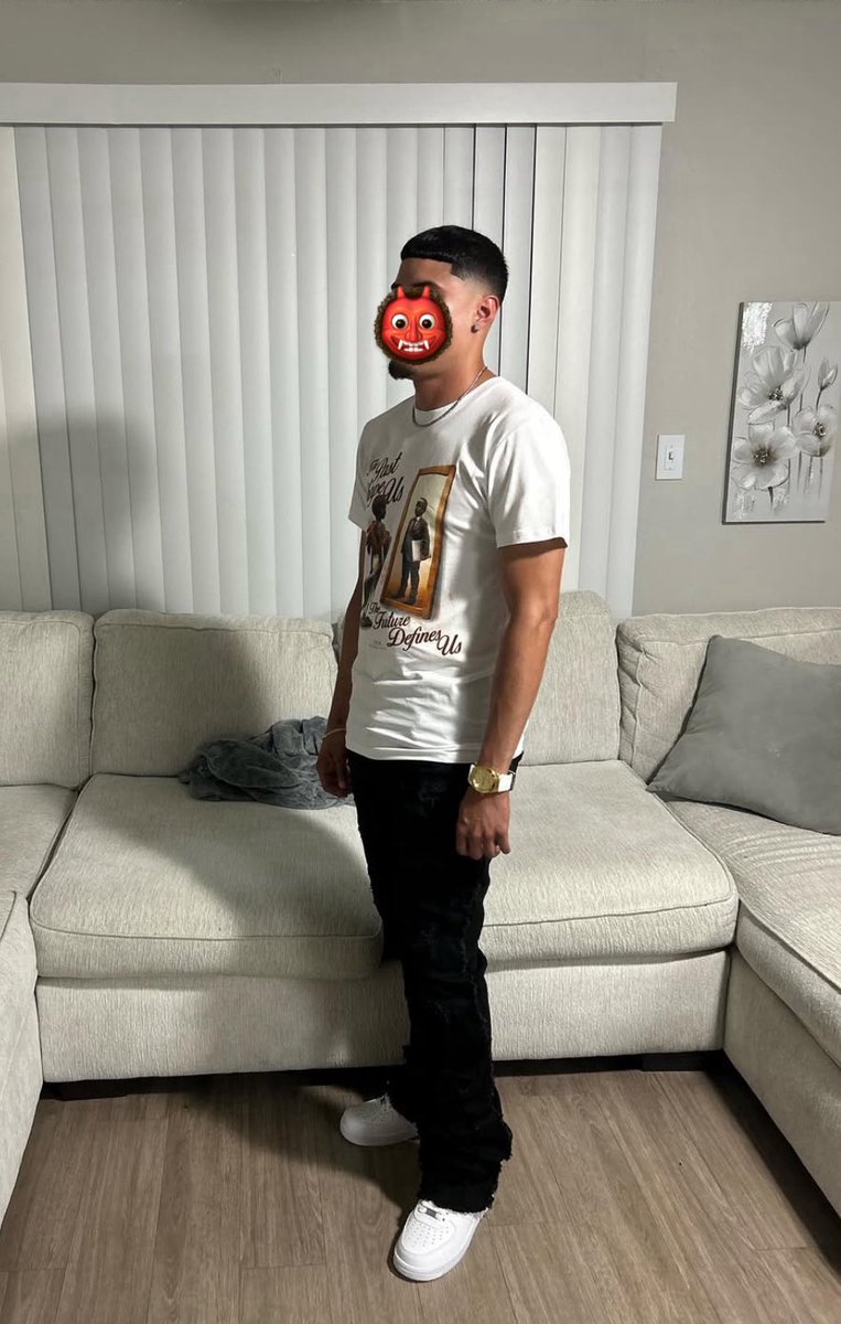 slenderbutt98's tweet photo. quien quiere bicho hoy? 🤫👹 https://t.co/eSMcXLpNwk