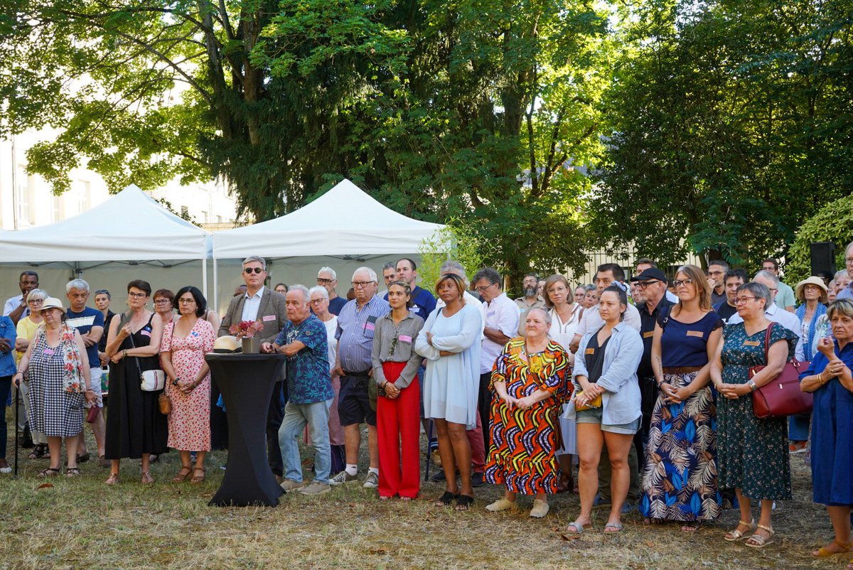 ChristopheBechu's tweet image. Temps convivial ce soir avec les Angevins membres des conseils de quartier.
Un grand merci à eux pour cet engagement précieux dans les 10 quartiers de notre ville, la qualité des remontées de terrain et les idées pour améliorer le quotidien.
Ce travail ensemble est essentiel…