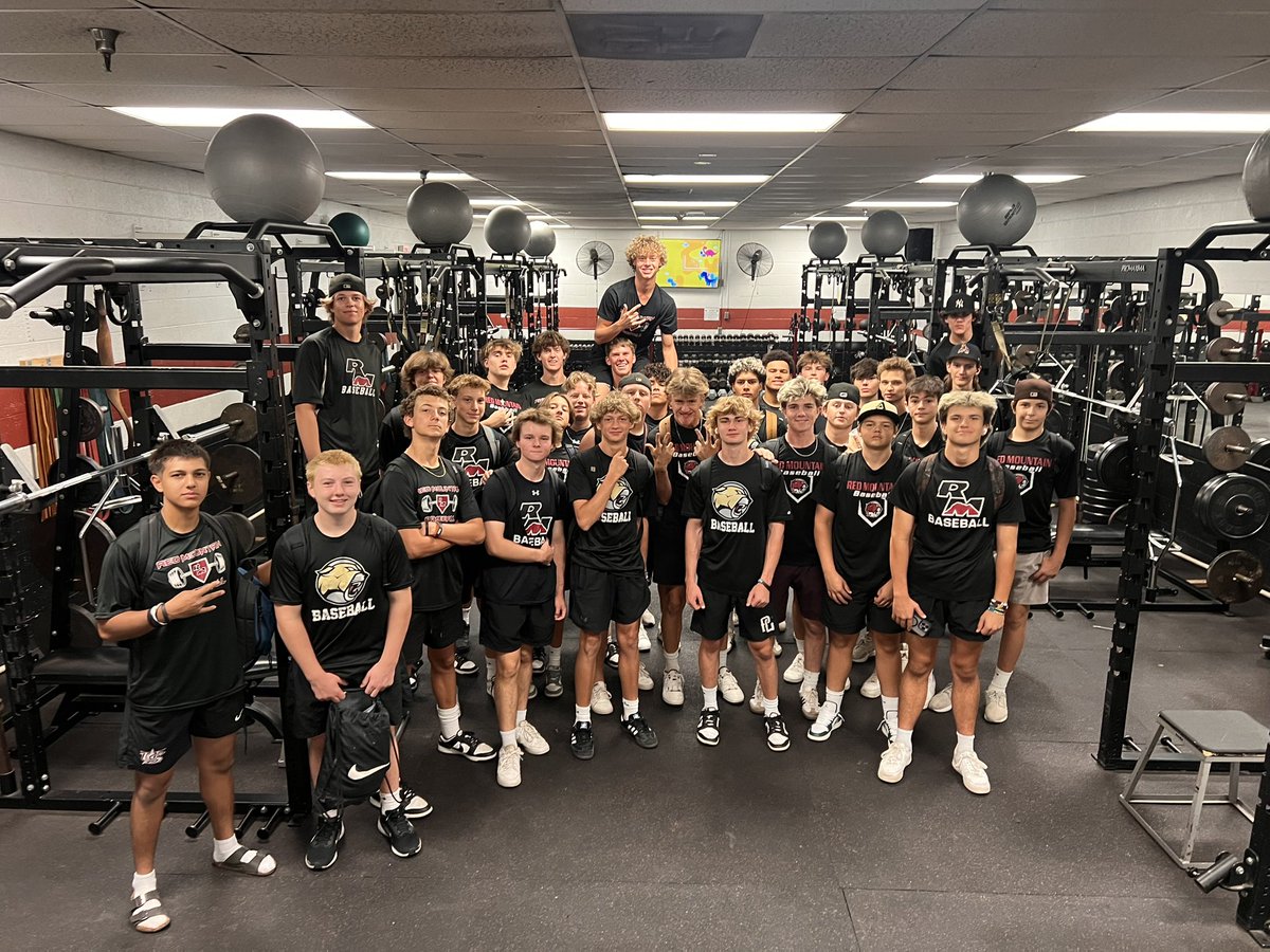 RMHSBaseball's tweet image. Been a good summer in the wt room. Kids are making the commitment towards next year. Glad to have @tannerrice03 in there making an impact and working with the kids.
Stack Days!
RTB!
DGAffect!
👊