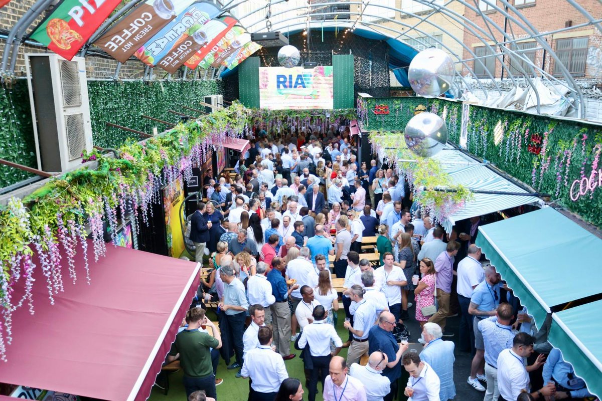 railindustry's tweet image. This evening some 600 people joined us to celebrate 150 years of the Railway Industry Association with a networking reception and after party. 

🔗Read more here: riagb.org.uk/RIA/Newsroom/P…

#RIA150 #RailIndustry #UKRail