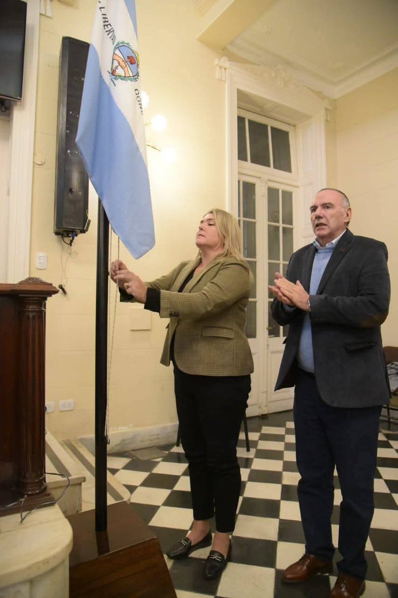 NoelBreard's tweet photo. ¡Gran avance contra el Narcomenudeo! 

Dimos media sanción al proyecto de ley de desfederalización parcial para combatir el microtráfico.
Esto significa más herramientas para la provincia y un trabajo conjunto entre el Ejecutivo y la Justicia por la seguridad de todos. https://t.co/7AK8lHhE4L