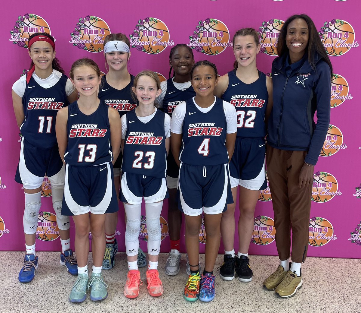 ALSoStarz's tweet image. STARZ 2032-NIKE (5th GR) WON 46-25 vs Team EGO 2032 in Semifinal to advance to the Top PLATINUM CHAMP GAME of the Rising Roses Stars Nationals Today at 5:52pm ET in Louisville KY! Congrats! 👏 Good Luck! Go STARZ! ⭐️