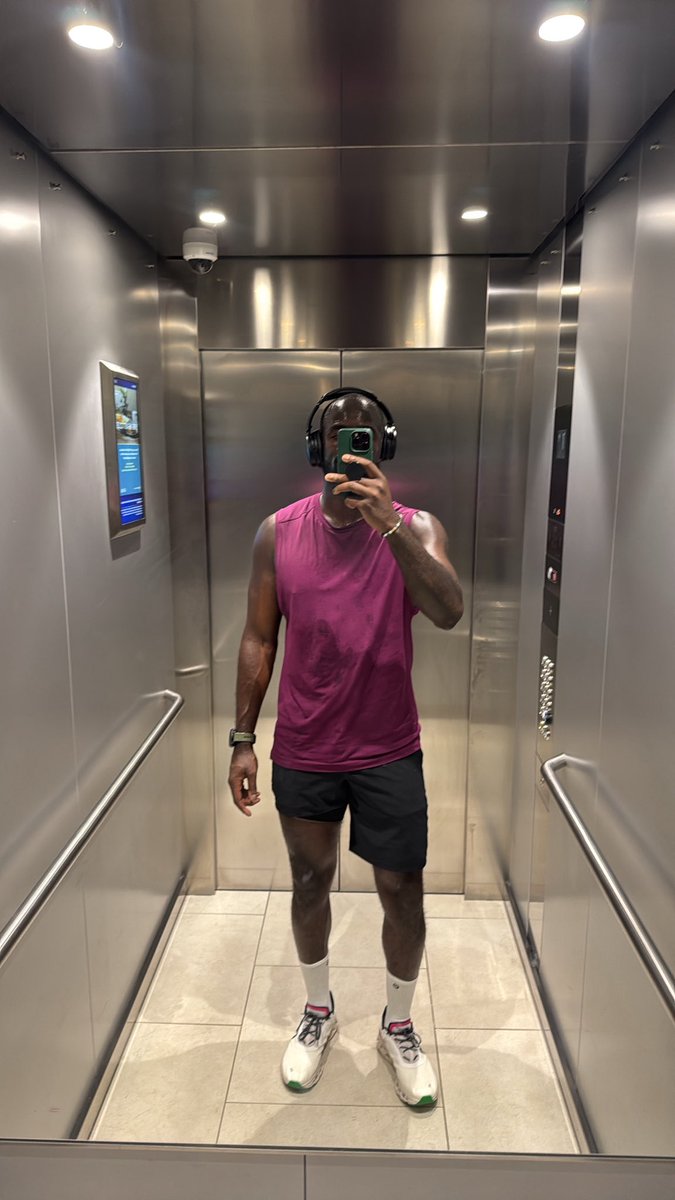 jeffreyboadi_'s tweet image. Enjoying the process of being the best husband and father that I can be, while also maintaining good health
Building a solid foundation over the years has enabled me to now care less about ‘optimisation’, and instead nail the basics and be okay with things not being perfect 🌱